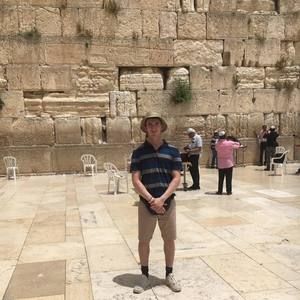 Meet your Posher, Evan